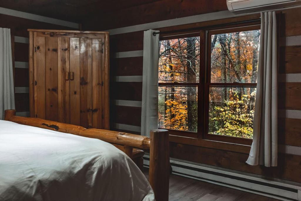 Deer Run Cabin At 36 North - Hot Tub Purlear Екстер'єр фото